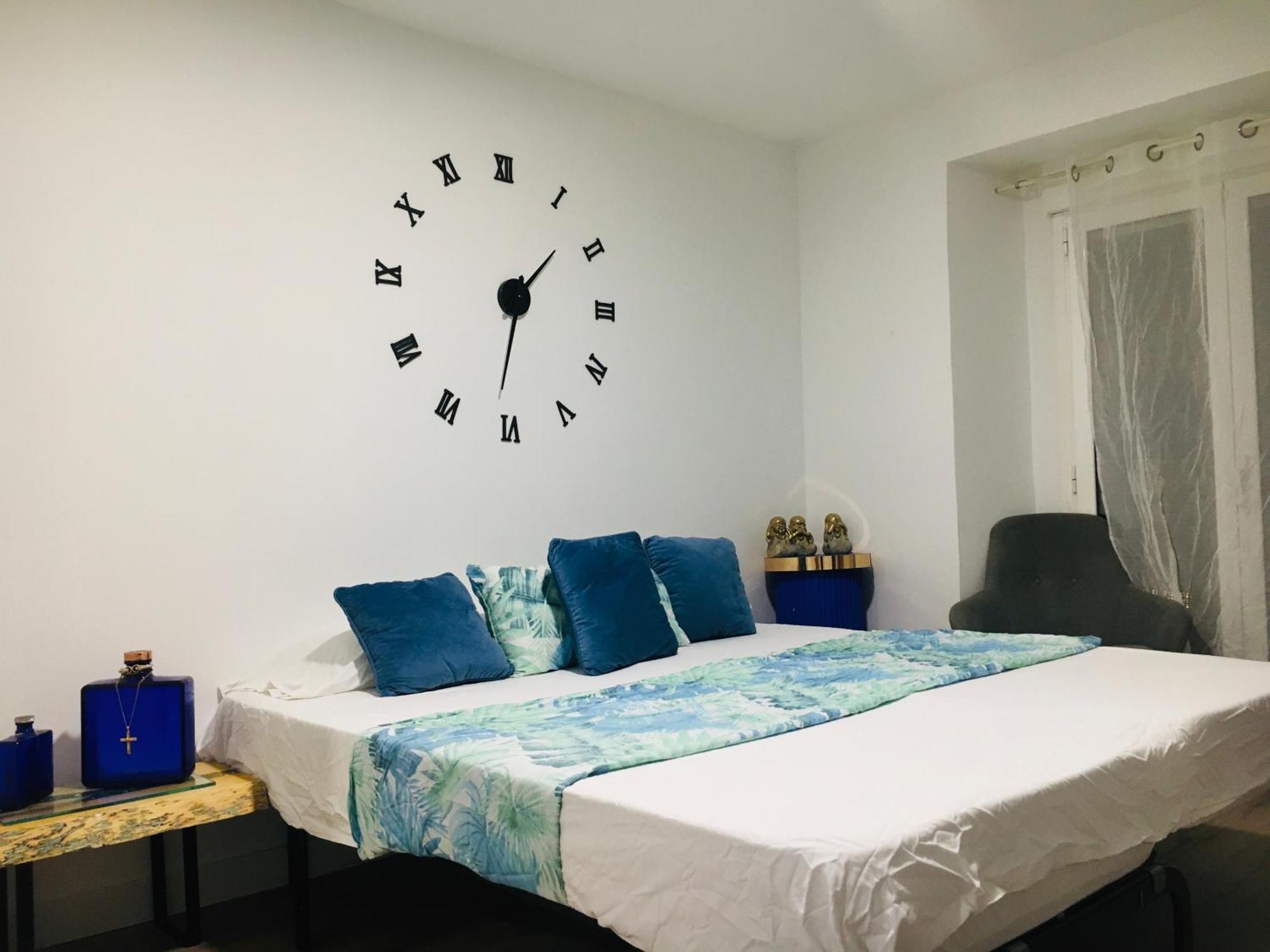 Apartamento Delux Ll Madrid Kültér fotó